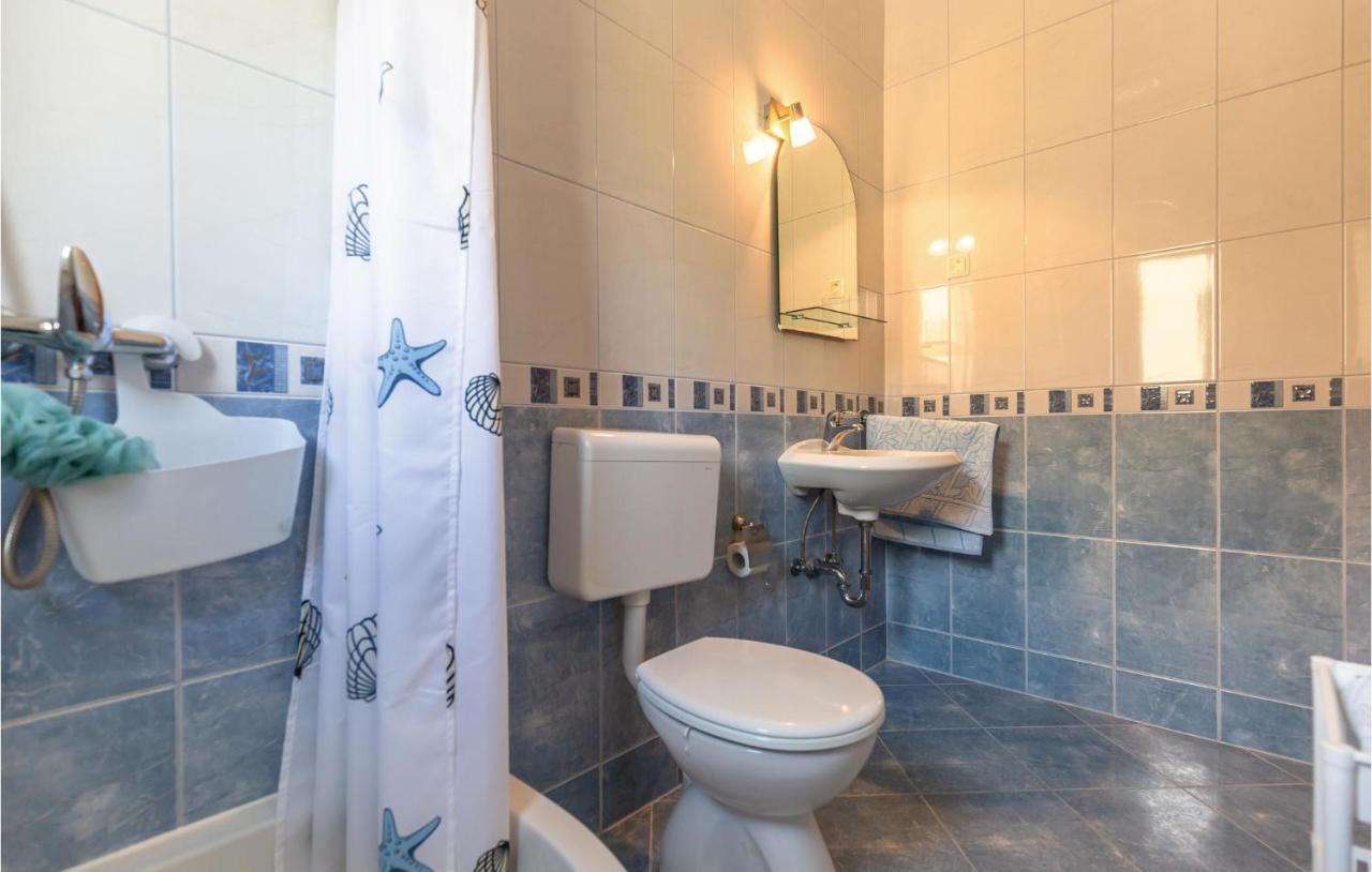 Beautiful Apartment In Krvavica With Wifi Kültér fotó