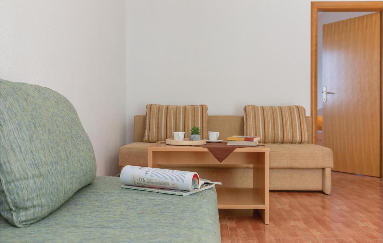 Beautiful Apartment In Krvavica With Wifi Kültér fotó